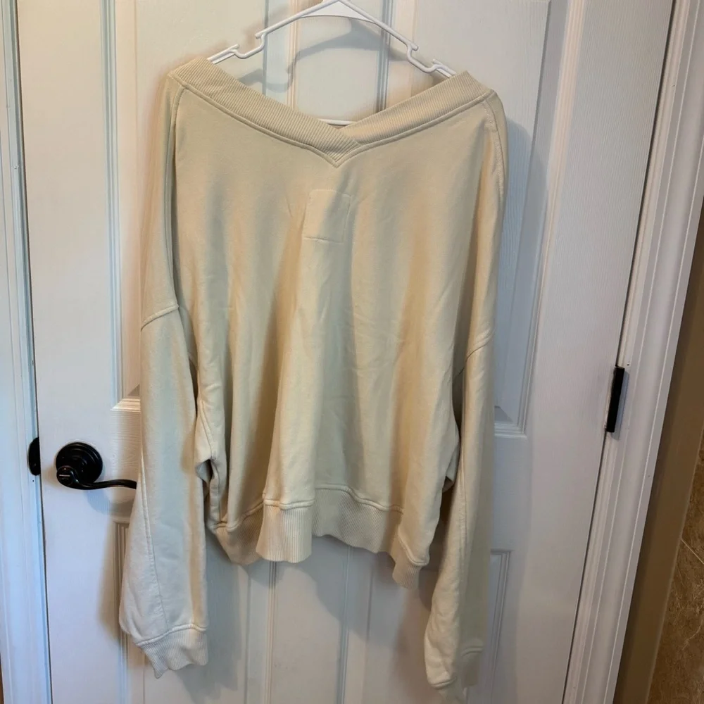 Aerie House Party Toasted Coconut Cream Off-the-Shoulder Vneck Crop Sweatshirt L